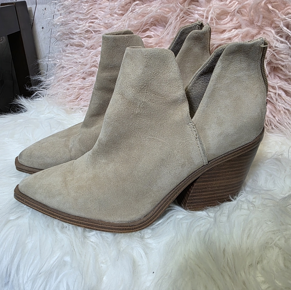Vince Camuto Gigietta Light Taupe Suede Cutout Ankle Booties